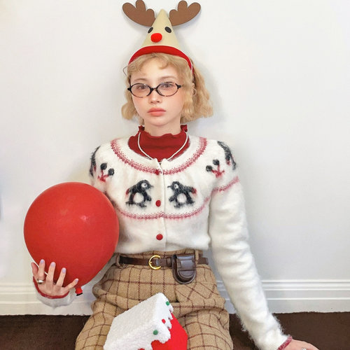 milktina定制丨微醺车厘子圣诞企鹅2025年韩版软糯米白羊毛毛衣女