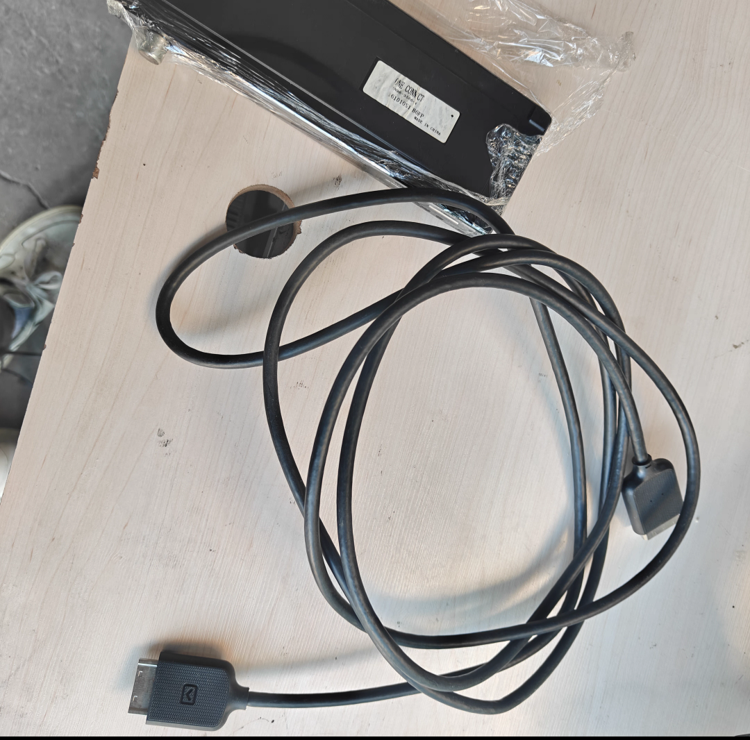 三星机顶盒 ua55ks7300 盒子带线，正常使用
