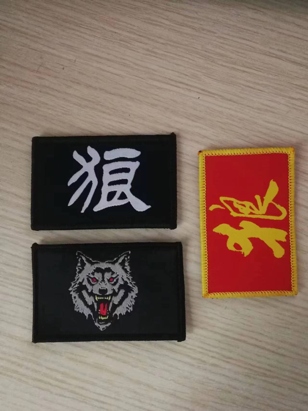 野狼突击狼牙主题臂章狼头魔术贴刺绣狼字