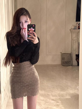 蕾丝包臀裙女2026夏季新款短裙紧身性感一步裙高腰显瘦百搭半身裙