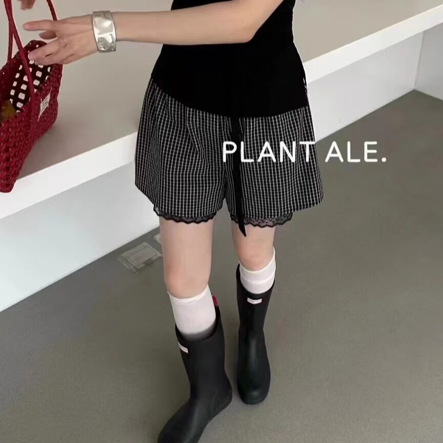 韩系减龄蕾丝拼接格子短裤一初夏新款休闲百搭全棉短裤女生KK645
