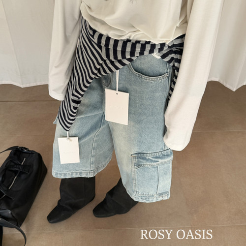 复古风水洗做旧直筒牛仔中裤