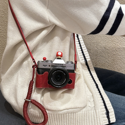 适用富士XT30三二代保护套XE5配件X100VI底座XM5XT50XS20相机包