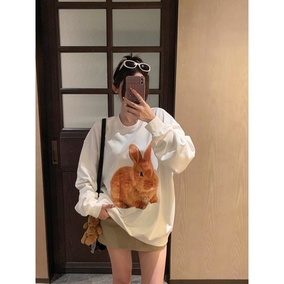 白色兔子中长款卫衣女