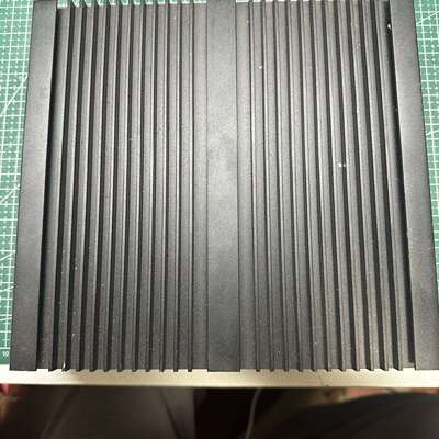 {议价}无风扇工控主机 I3 3217U 接口丰富，双千