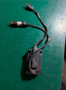 议价华成400w伺服电机HC060430APKUAA   成色如