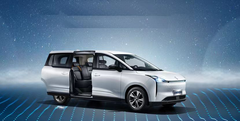 一汽奔腾侧滑门手动改装电动门