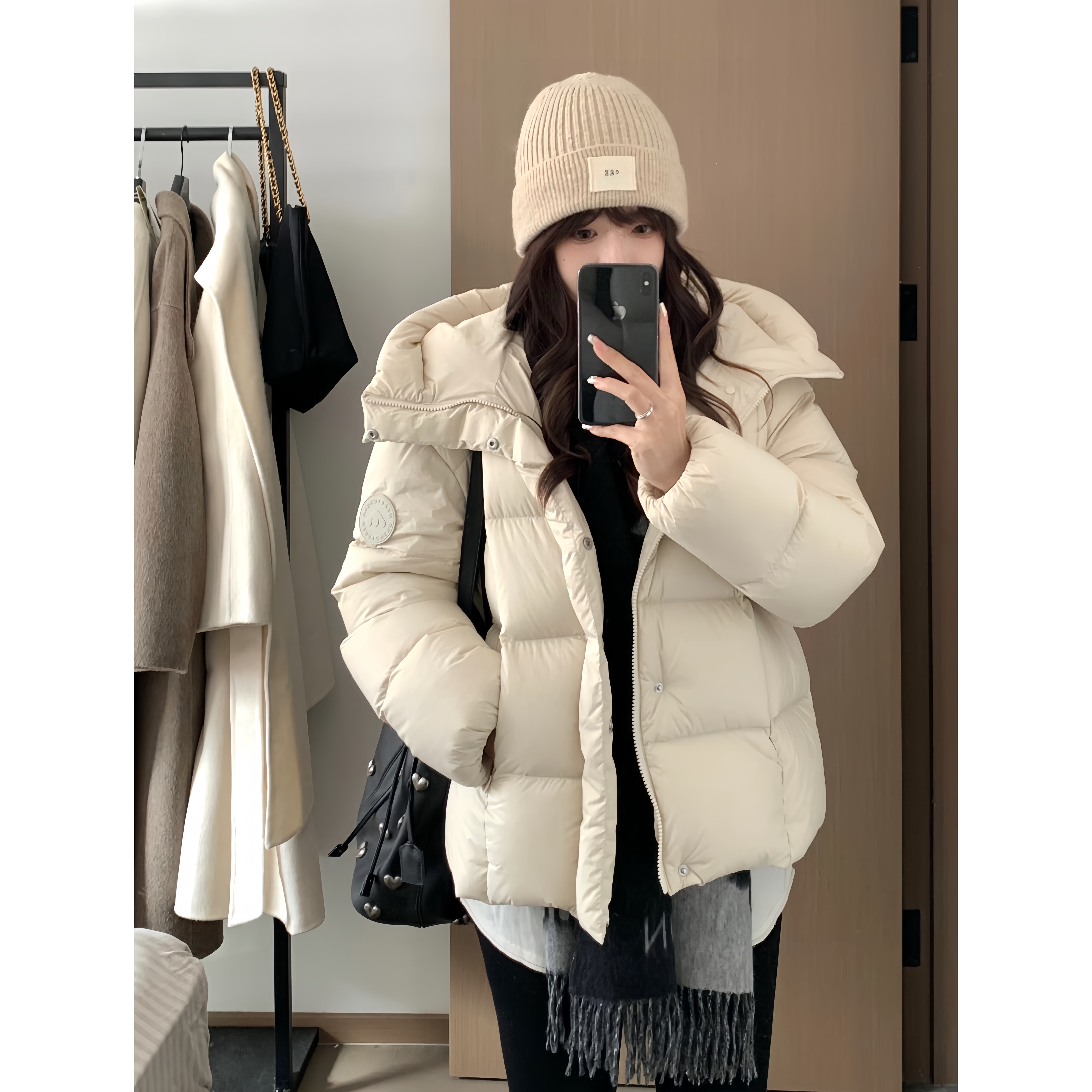 美力泡芙短款羽绒服女2025冬新款加厚连帽90白鸭绒城小个子面包服