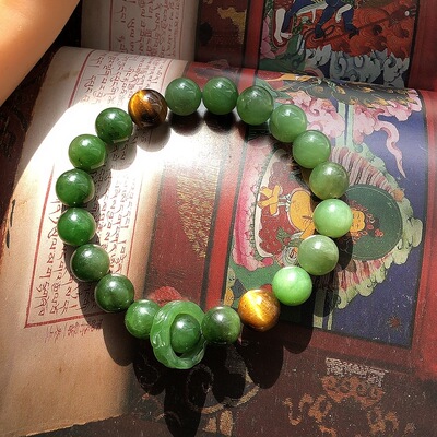 天然老料碧玉双色手串手链个别猫眼效果玉石A货高货碧玉尾戒跑环