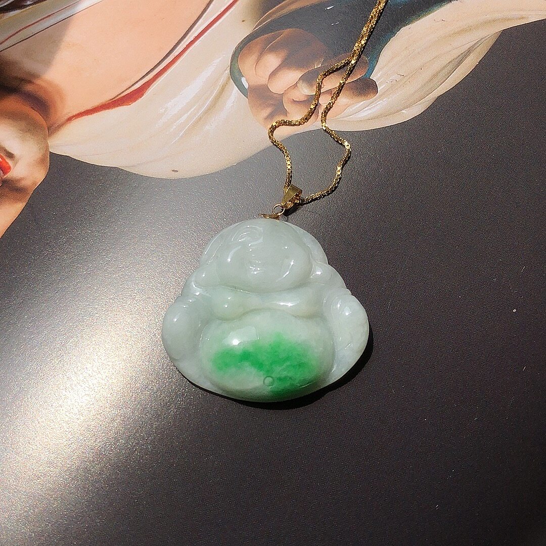天然正阳绿辣绿翡翠玉弥勒佛吊坠玉石挂件缅甸老坑料18K金扣头