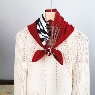 【飞天斑马】新年红显白丝巾 真丝绵羊毛秋冬季保暖围巾65中方巾