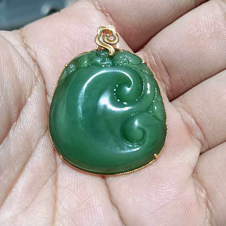 彩云轩精品玉器10.7克和田玉碧玉如意挂件吊坠18K金镶嵌