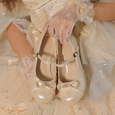 taobao agent [Semotaro] Original BOBO round head hollow love bow lolita daily mid -to -heel women's shoes