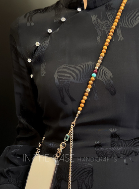 InTheCase中式高级感可调节斜挎手机长链国潮檀木珠多用途防摔绳