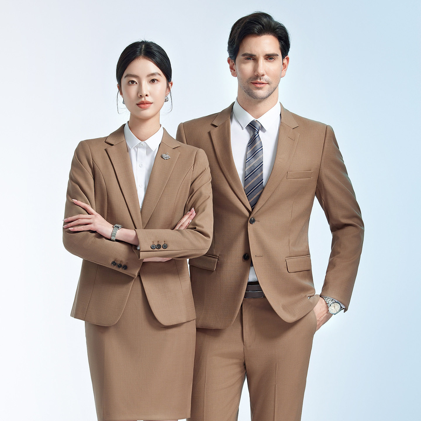 高档气质修身浅咖色西服套装企业微弹工装全屋装修有限公司工作服