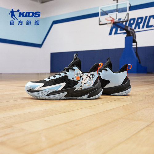 大童篮球鞋