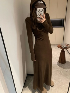 纸片人连帽连衣裙女修身 复古美拉德德绒长裙 显瘦2025春秋款