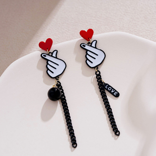 高级感红色比心耳钉独特设计感桃心长款流苏耳环小众复古气质耳坠