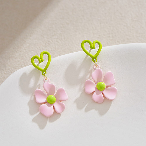 小众甜美粉色花朵吊坠耳环