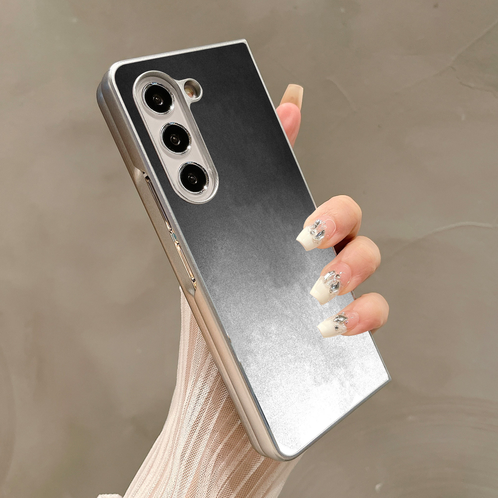 热瓜适用于三星GalaxyZFold7/6/5/4/3手机壳折叠屏保护套新款高档银色油边高级感全包防摔套月球表面黑白渐变