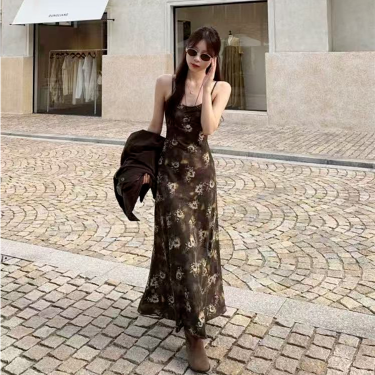青倾家性感独特漂亮掐腰裙子女夏日吊带连衣裙长裙