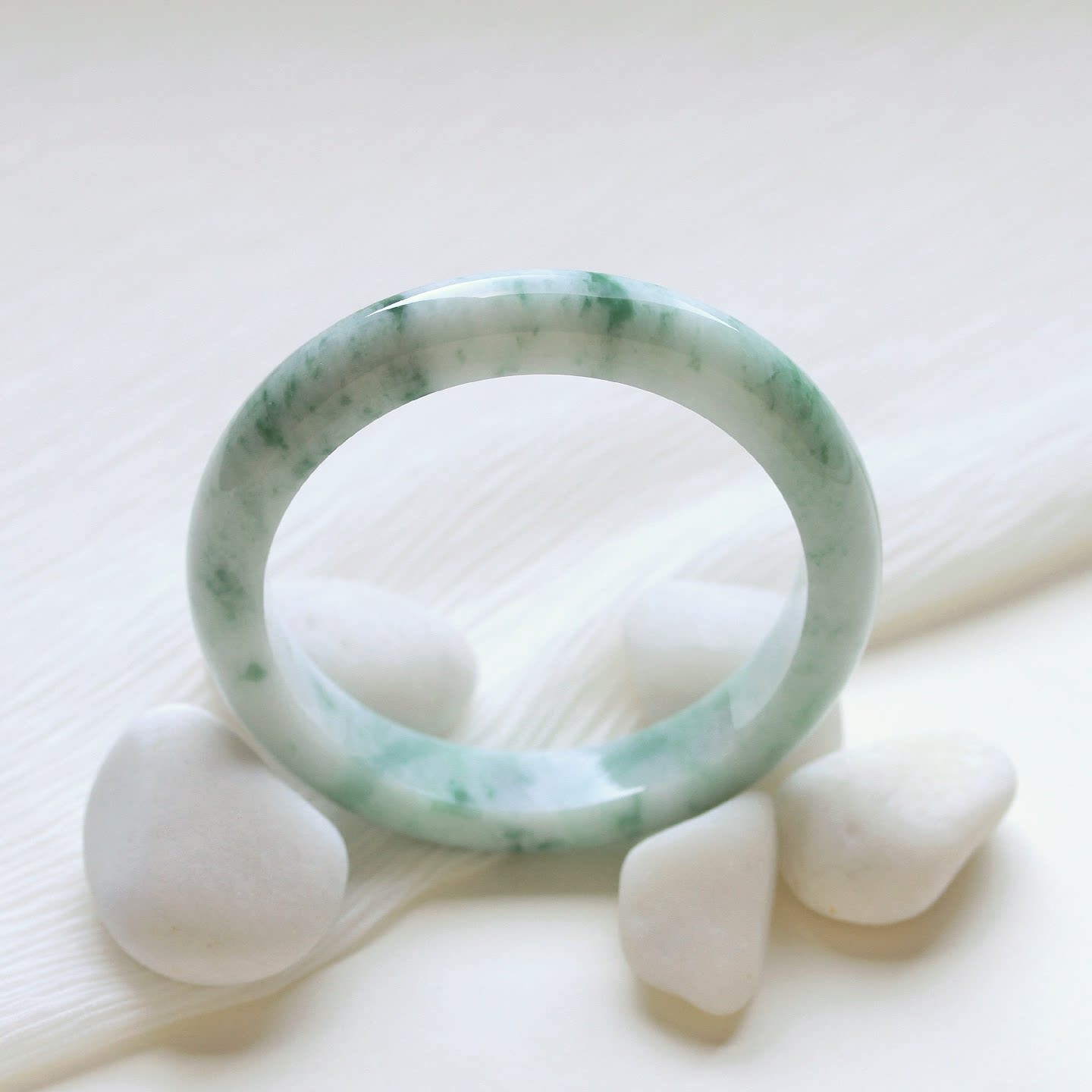 天然飘绿花翡翠a货手镯糯种缅甸玉石镯子圆圈内径58.8mm 货号002