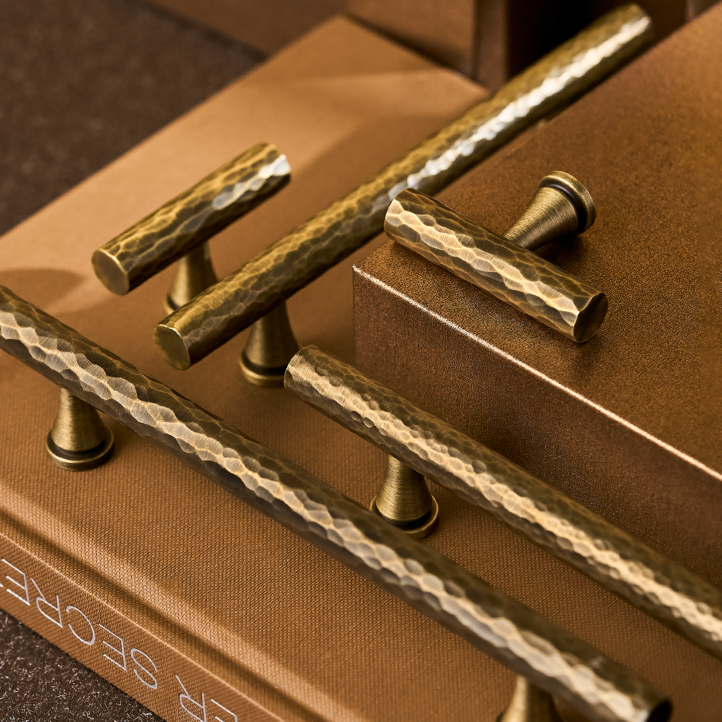 黄铜拉手复古柜门古铜色衣柜门橱柜抽屉轻奢法式锤纹纯铜柜子把手