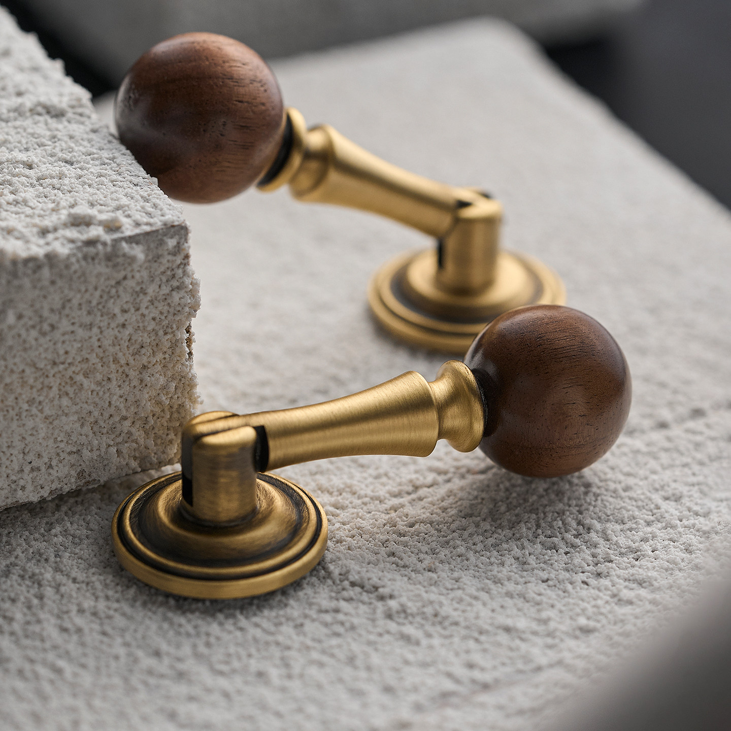 屿铜复古黄铜拉手衣柜门抽屉橱柜轻奢家具高端黑胡桃圆球柜门把手,基础建材,小拉手,淘宝优惠券,粉丝福利购,淘宝优惠卷