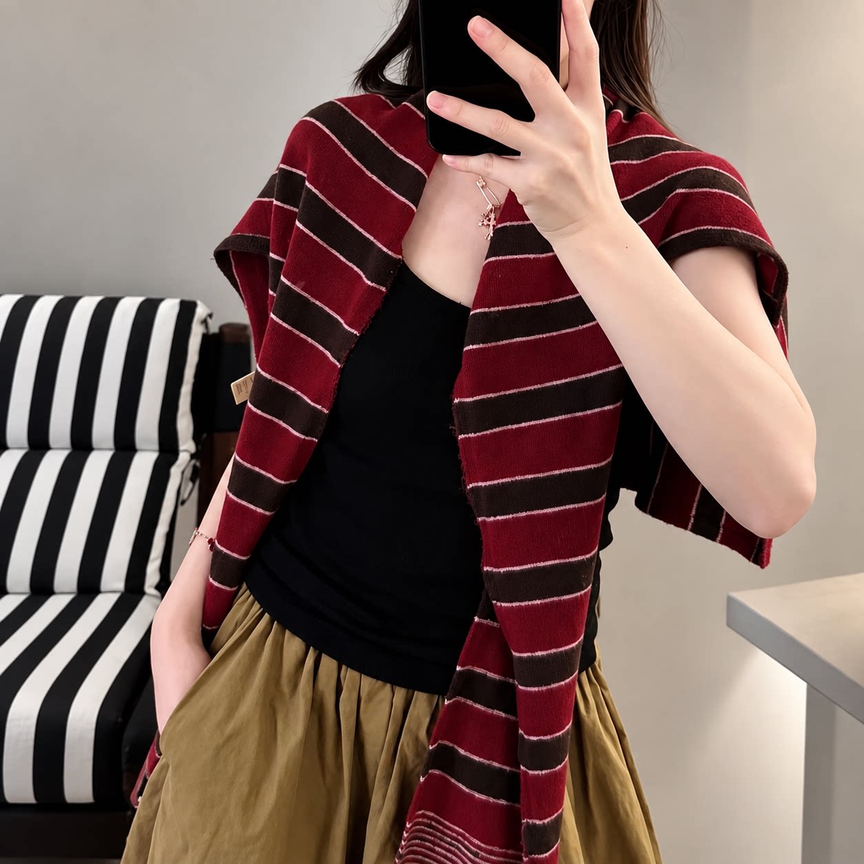 撞色条纹针织披肩女休闲秋冬户外防风保暖围巾罩衫时髦复古风披肩