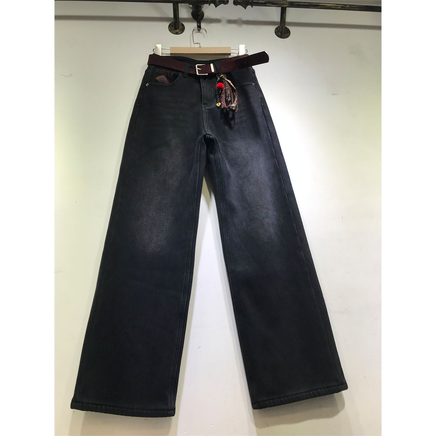 复合绒直筒裤女刺绣牛仔裤阔腿裤