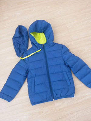 出口法国cyrillus高端轻奢儿童款轻薄羽绒服连帽白鸭绒校服神器