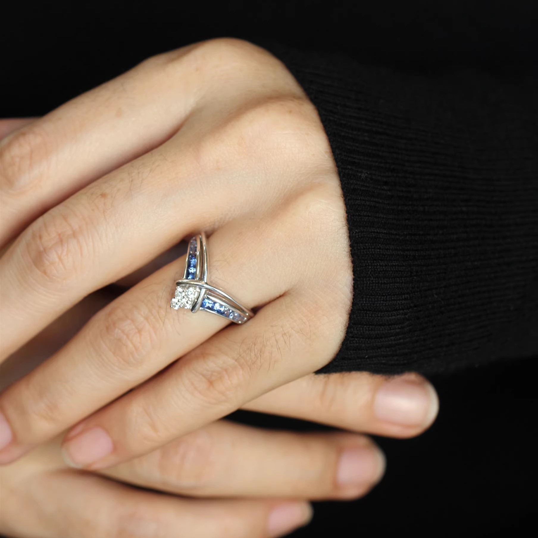 翎舞珠宝 孤品日本vintage珠宝V字型渐变色蓝宝石戒指