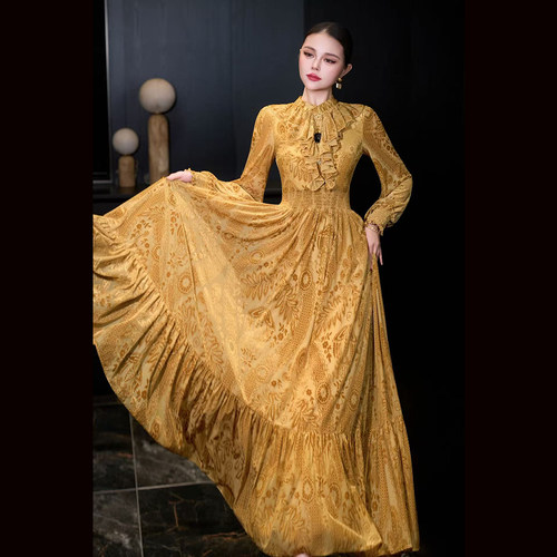 法式贵妇丝绒连衣裙长袖