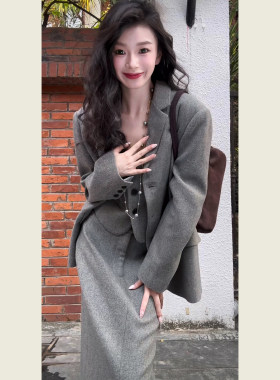 极简通勤风灰色毛呢套装