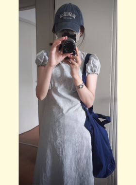 法式复古通勤蓝色格纹连衣裙女夏季温柔风气质优雅收腰显瘦长裙