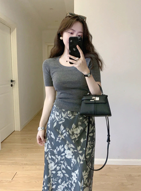 度假风时尚收腰显瘦套装女夏季灰色修身T恤高腰碎花半身裙两件套