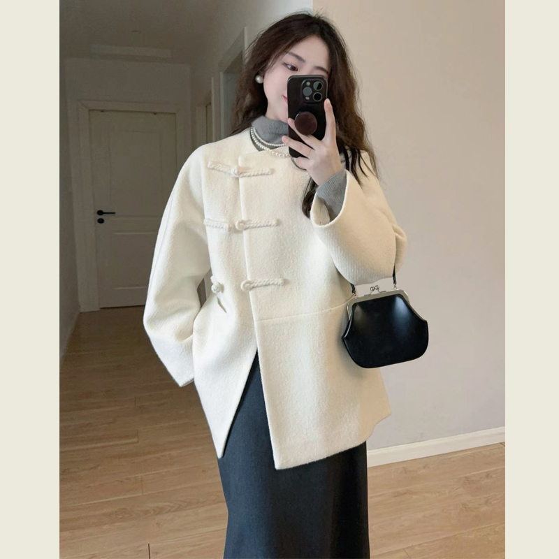 新中式国风白色盘扣毛呢外套