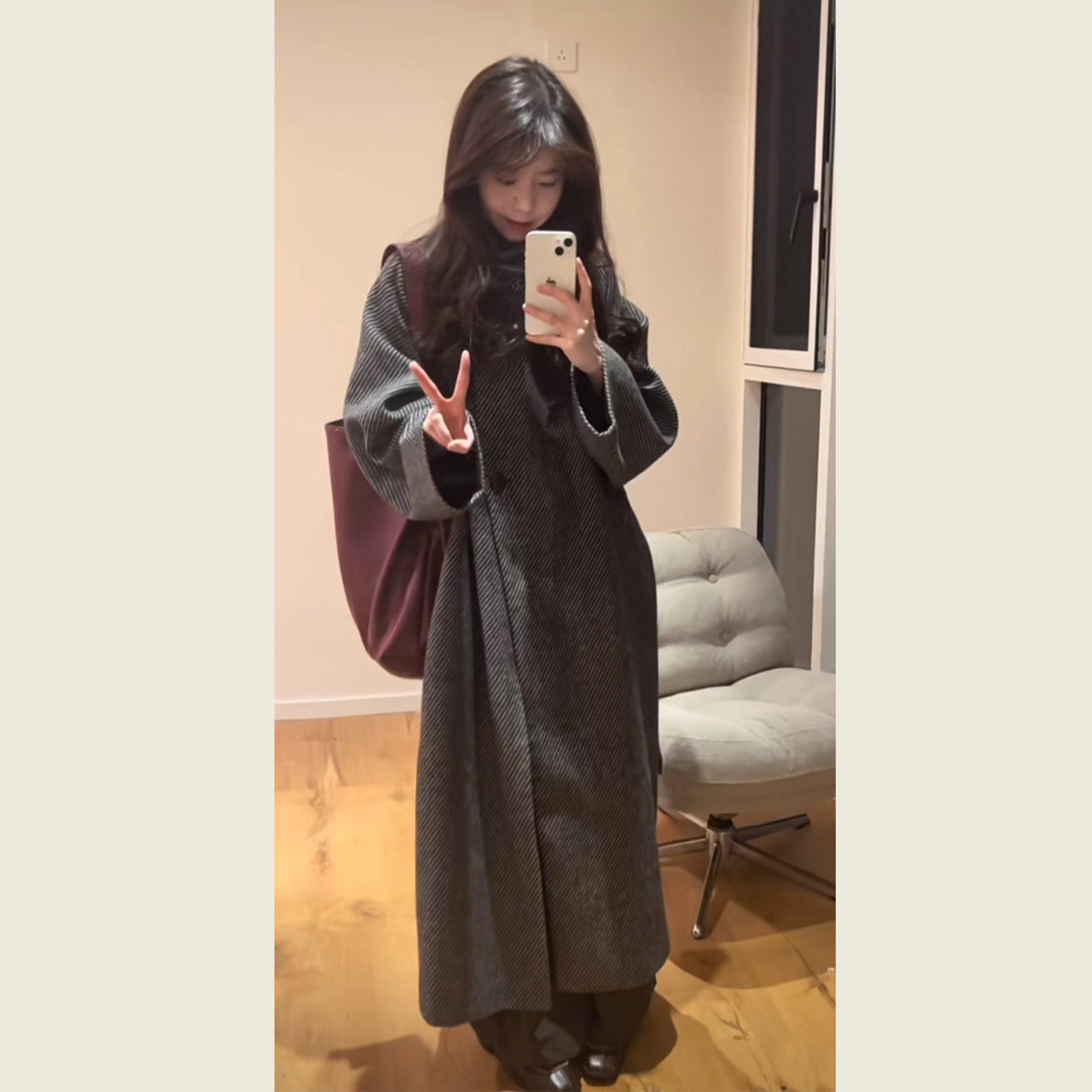 灰色斜纹立领廓形呢子大衣女冬季新款韩系宽松显瘦长款毛呢外套