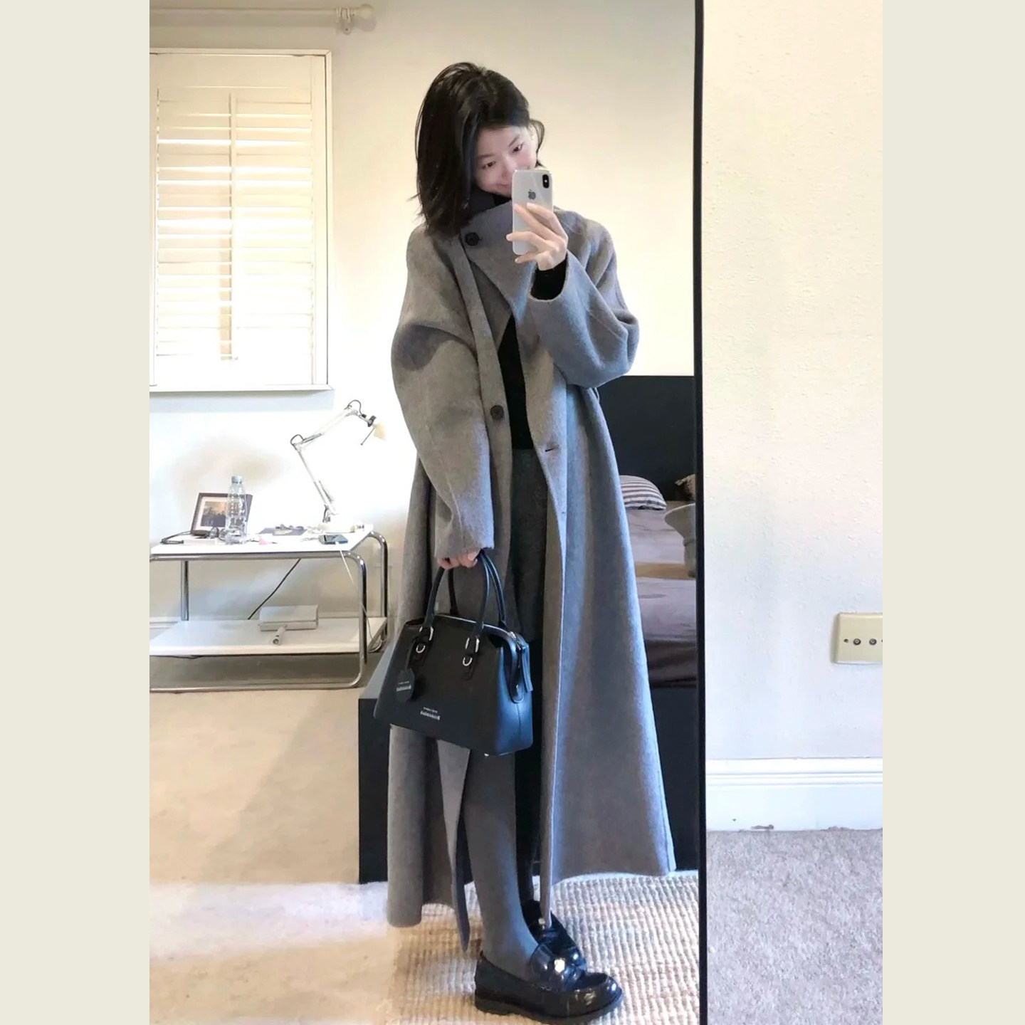 灰色设计感立领斜门襟呢子大衣