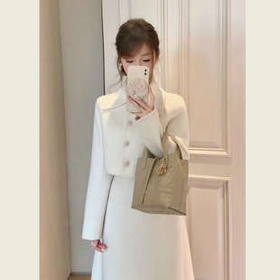 白色千金风毛呢套装裙女秋冬季法式气质短款外套高腰半身裙两件套