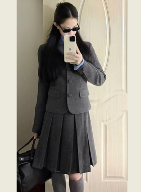 复古灰色百搭毛呢套装女秋冬季灰色短款呢子外套百褶半身裙两件套