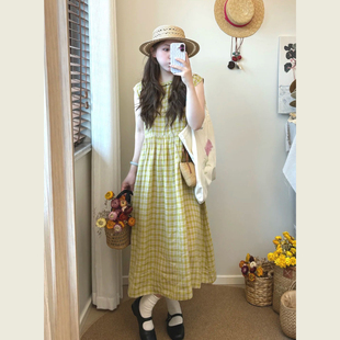 韩系黄白格子坎肩休闲连衣裙女夏季慵懒松弛感宽松显瘦减龄长裙