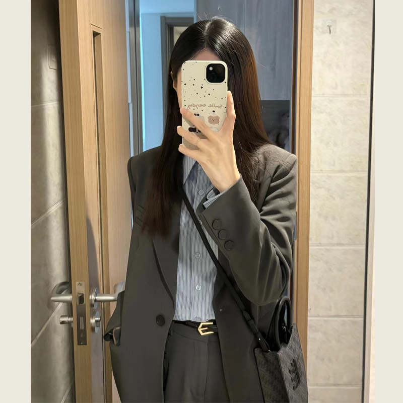 韩系灰色宽松显瘦西装外套