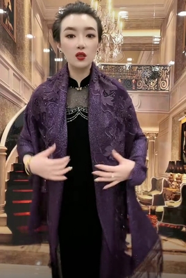 喜婆婆高档红色女镂空披肩外搭