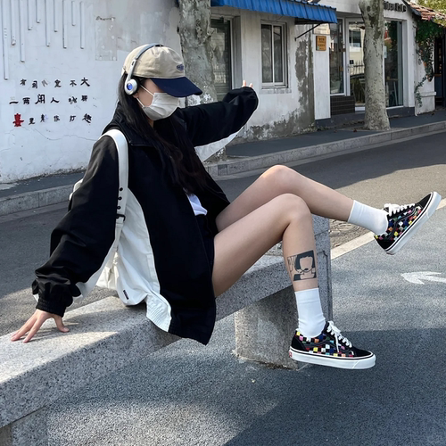 休闲板鞋范斯系带低帮女子