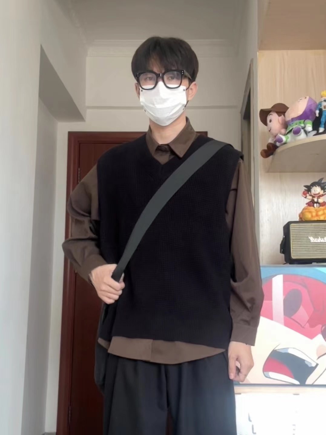 WHICHONE 日系秋冬复古宽松针织百搭ins马甲背心男