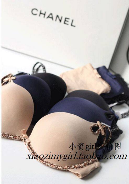 清仓深v欧美外贸健康超舒适记忆棉舒适性感聚拢无痕纯色文胸套装