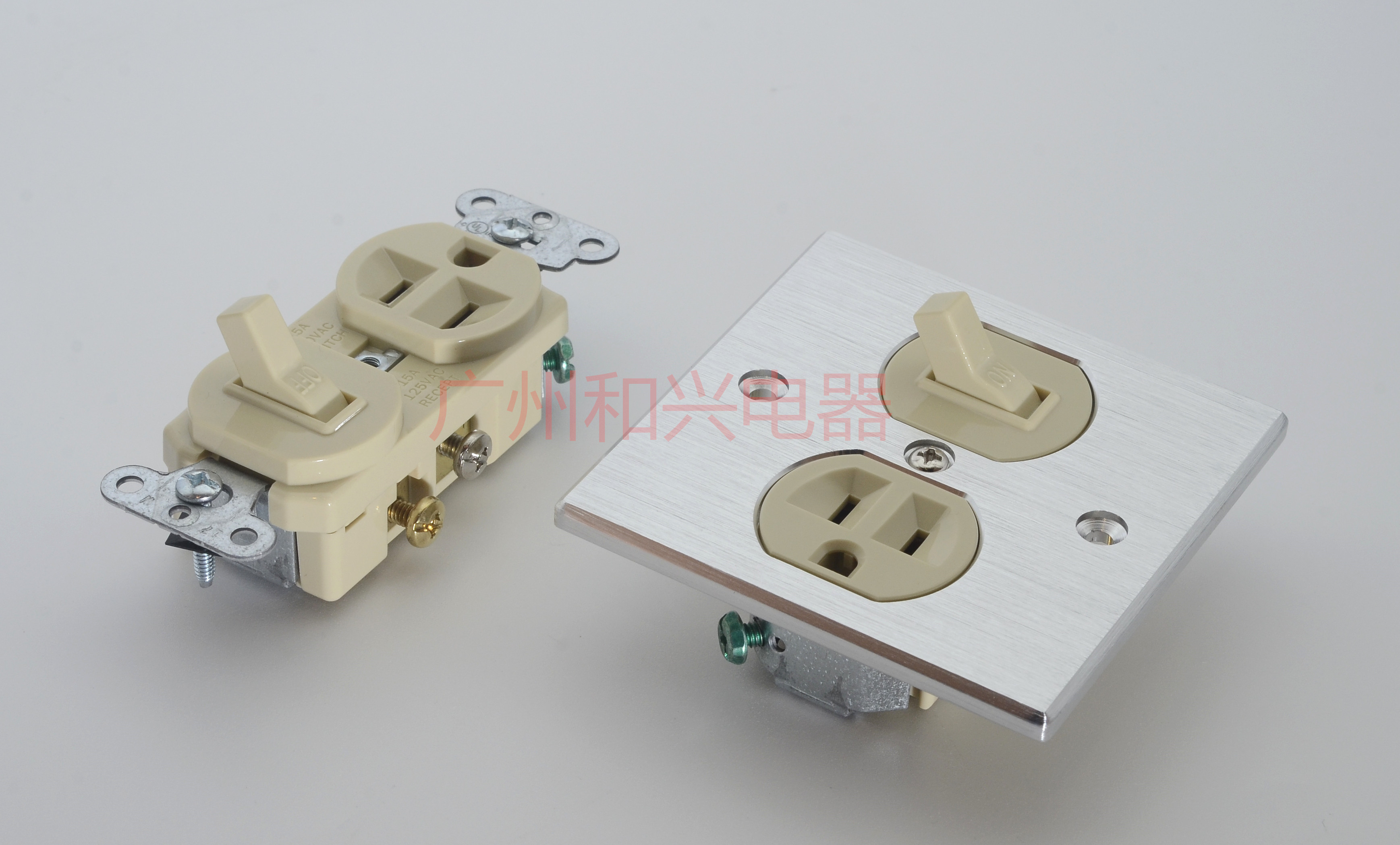 美标发烧音响插座墙插