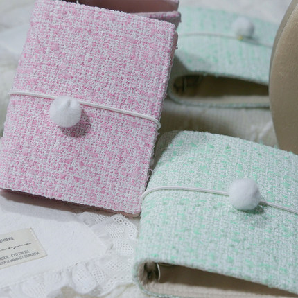 躲在耳里|限量毛呢活页|甜美粉色薄荷糖果色氛围重工手帐本m5a7