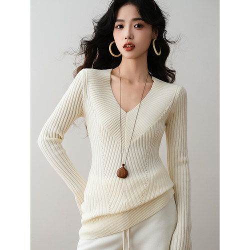 法式高级感V领坑条纹针织衫2025